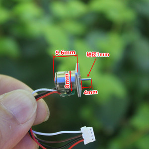 Moteur pas à pas miniature 8 mm, longueur 9,6 mm, axe de 1 mm avec fil pour petits projets - Product Image 1