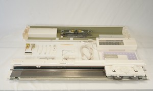 <span class=keywords><strong>Machine</strong></span> <span class=keywords><strong>à</strong></span> <span class=keywords><strong>tricoter</strong></span> <span class=keywords><strong>à</strong></span> roseau argenté SK840 jauge Standard 5.6G tissage <span class=keywords><strong>à</strong></span> usage domestique <span class=keywords><strong>Machine</strong></span> <span class=keywords><strong>à</strong></span> <span class=keywords><strong>tricoter</strong></span> <span class=keywords><strong>à</strong></span> la main tout neuf - Product Image 4