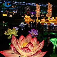 Festliche Lotus-Laternen: Wunderschöne Schwimmende Blumen-LED-Laternen im Chinesischen Stil