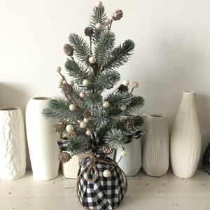 Décoration <span class=keywords><strong>de</strong></span> table <span class=keywords><strong>de</strong></span> Noël créative faite à la main pour <span class=keywords><strong>Amazon</strong></span> simulé fruits rouges cône <span class=keywords><strong>de</strong></span> pin aiguille <span class=keywords><strong>de</strong></span> pin coton <span class=keywords><strong>feuille</strong></span> d'eucalyptus - Product Image 2