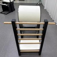 Escalera de Pilates con Base de Acero Estable y Madera de Arce, Color y Logotipo Personalizados, MER Negro Metálico