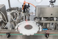 Machine de remplissage et de bouchage de flacons de parfum de bureau à bloc unique Yqx-3 pour bouteilles et flacons sous vide