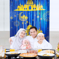 Rideau de fond en franges métalliques personnalisées en forme de château de lune pour la décoration murale de fête de l'Aïd Ramadan Moubarak