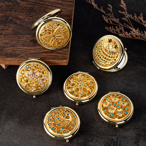 Xách Tay Hai Mặt Vàng Trung Quốc Phong Cách Nhỏ Gọn Trang Điểm Gương Cầm Tay Rỗng Khảm Kim Cương Kích Thước Nhỏ Có Thể Gập Lại Quà Tặng Gương - Product Image 1