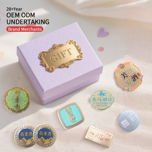 Tùy Chỉnh Dập Nổi Kim Loại Dính Brandy Thương Hiệu Nhôm Nhãn Nến Bia Sticker Nước Hoa Nhãn Bao Bì Nhãn Cho Whisky - Product Image 1