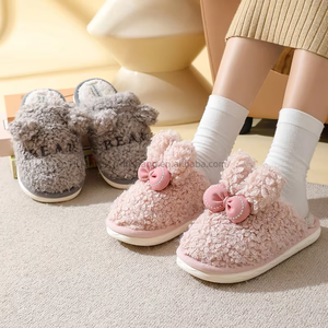 Vente Directe Hiver Coton Léger et Doux avec Nœud en Dentelle pour Chaussons d'Intérieur, Logo Brodé, Antidérapant, Vente Chaude Usine - Product Image 6