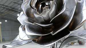 Grande sculpture de montagne moderne en acier inoxydable soudé 304/316, surface polie miroir, pour <span class=keywords><strong>l</strong></span>'art paysager des stations balnéaires - Product Image 5