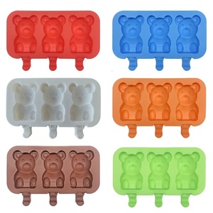 <span class=keywords><strong>Moule</strong></span> à Glace en <span class=keywords><strong>Silicone</strong></span> Personnalisable Motifs Ours et Bonhomme de Neige de Dessin Animé, avec Support de Cornet en Bambou, Directement de l'Usine - Product Image 2