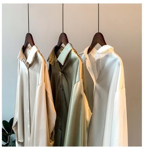 Camicia da <span class=keywords><strong>Donna</strong></span> Primaverile 2025 all'Ingrosso, Camicia da Ufficio a Maniche Lunghe con Bottoni, Camicia Retrò con Colletto in <span class=keywords><strong>Raso</strong></span> - Product Image 4