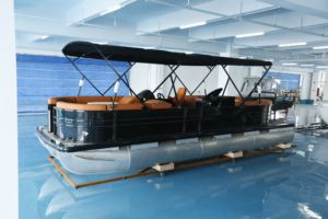 Pontone da 27 Piedi ad Alta Velocità con Motore Fuoribordo Jet per Crociera e Intrattenimento - Product Image 3