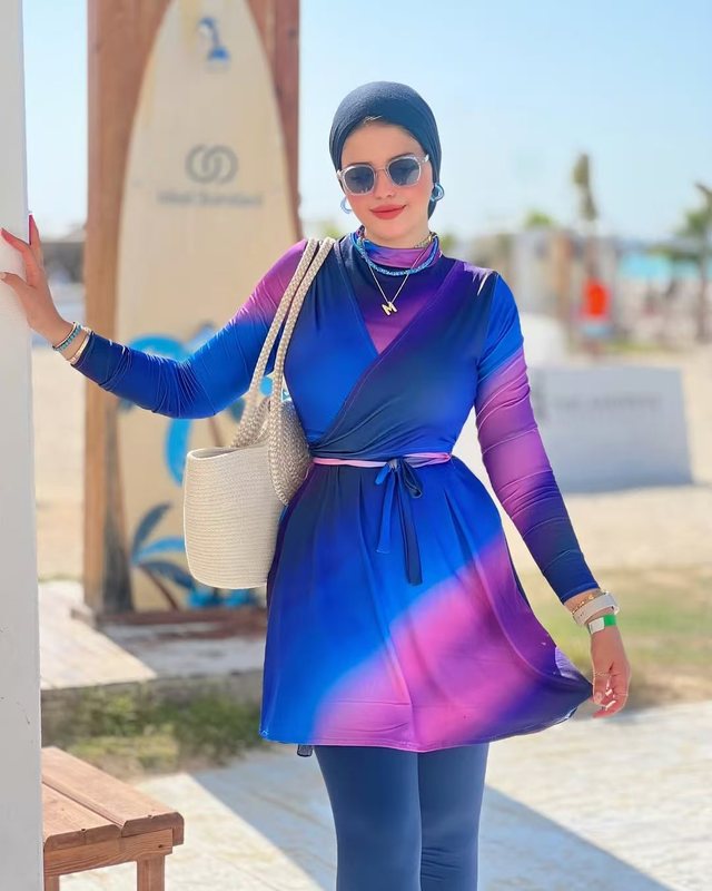 Custom Muslim Women Swimwear Highly Elastic