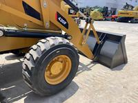 Stabiler, langlebiger Caterpillar Baggerlader CAT420F für kommunale Projekte