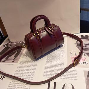 2025流行小众精致手提袋波士顿包单肩包女包 - Product Image 3