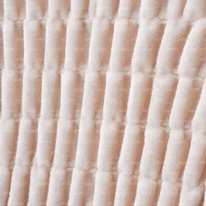 सोफे के लिए OEM कस्टम 100% पॉलिएस्टर सॉफ्ट इलास्टिक स्ट्रेच रजाई बना हुआ फलालैन ऊन फेंक कंबल