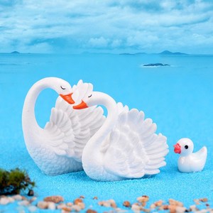 Adorno de cisne en miniatura de resina, decoración de pareja de animales para exhibición de jardín de bonsái DIY - Product Image 3
