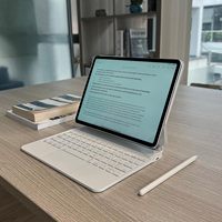 Nouveau clavier magique rétroéclairé LED RVB personnalisé détachable, support en alliage d'aluminium, interface USB-C, iPad Pro 13 pouces (M5/M4 2025/2024)