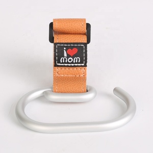 Crochets pour poussette Crochets pour sacs à couches suspendus Crochets polyvalents pour sacs d'épicerie Grands mousquetons pour maman - Product Image 1