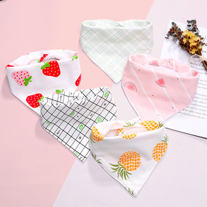 Bandanas de chien confortables bandanas en coton imprimé avec des fruits - Product Image 2