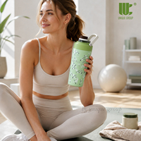 Bouteille shaker nutritionnelle en acier inoxydable à double paroi isolée sous vide de 700 ml (24 oz) avec mélangeur amovible et couvercle Tritan, anti-fuite, pour le bien-être