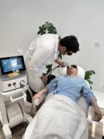 Machine d'épilation portable KM Ice 810nm diode à fibre Laser 808 fibre optique couplée laser épilation soins de la peau appareil de beauté