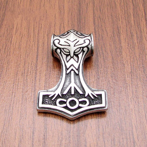 Style nordique en acier inoxydable 316L Animal Viking Thor marteau Mjolnir pendentif collier pour hommes fermoir martelé - Product Image 4