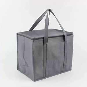 Bolsa Refrigerante de Aluminio Aislada, Grande y Resistente, Personalizada LILA, Lavable, Plegable, con Asa Lateral Reforzada - Product Image 5