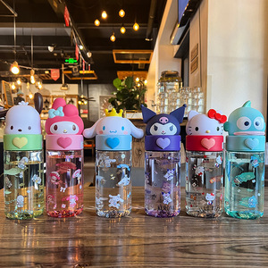 ขวดน้ำพลาสติกน่ารักลายคิตตี้และคุโรมิ สำหรับเด็กนักเรียนหญิงระดับประถม  แก้วน้ำพิเศษสำหรับฤดูร้อน - Product Image 2