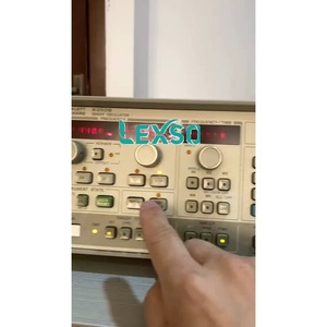 Oscilador de barrido USADO 8350B con conector RF 83592B Usado xgeqpt - Product Image 1