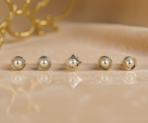 Eleganti Orecchini a Perno in Stile Francese con Perle, Design Geometrico in Argento, Montatura a Castone, Perle d'Acqua Dolce, Gioielli Raffinati da Donna per Uso Quotidiano - Product Image 2