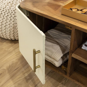 Meuble TV élégant en bois massif avec une sculpture décorative unique conçue pour sublimer la décoration du salon - Product Image 6