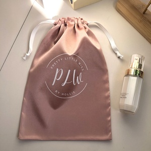 Pochette en satin de soie de luxe personnalisée avec logo imprimé pour emballage de chaussures, sacs à main, chapeaux, sacs cadeaux et rangement, avec cordon de serrage - Product Image 4