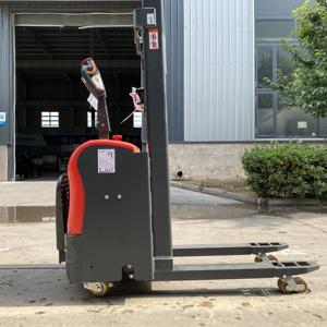 Carretilla elevadora eléctrica Wangong de 1,5 toneladas, modelo de doble bandeja totalmente eléctrico adecuado para operaciones a largo plazo en almacenes - Product Image 1