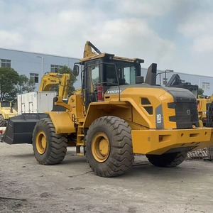 Chargeuse sur pneus Volvo L150E L105 modèle 2013 avec moteur et pompe d'origine de haute qualité, capacité de charge nominale de 15 tonnes, matériel d'occasion Shanghai - Product Image 1