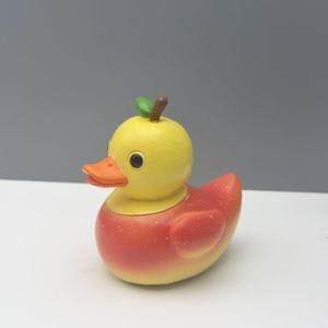 Nuevas Ideas de Productos 2026: Adorno Navideño de Resina Hecho a Mano, Figura de Pato con Frutas, Decoración Moderna para el Hogar, Cosplay, Adorno Caprichoso para Interiores - Product Image 3