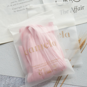 Sacchetto di Imballaggio in Plastica Trasparente con Chiusura a Zip Personalizzato con Logo Stampato, Mini Formato per Spedizioni - Product Image 3