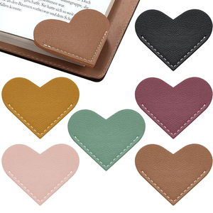 Bán buôn Chất lượng cao khuyến mại Trái Tim Dễ Thương Bookmark tùy chỉnh cá nhân đơn giản PU da Bookmark - Product Image 1