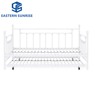 Canapé-<span class=keywords><strong>lit</strong></span> au design minimaliste et abordable, style moderne, <span class=keywords><strong>lit</strong></span> gigogne bas avec roulettes fixes pour adultes et enfants - Product Image 3