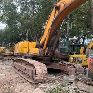 Excavatrice sur chenilles d'occasion Hyundai 305LC-9T 305-7 Corée 30 tonnes 2014-2020 Matériel de construction d'occasion - Product Image 6