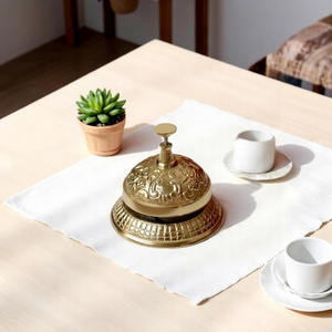 Campana de Servicio de Latón Antiguo de Lujo con Diseño Grabado Ornamentado, Campana Decorativa de Escritorio para Recepción de Hotel, Oficina, Escuela - Product Image 1