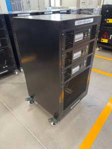 Banco de carga de 18kW para montaje en rack para pruebas de UPS - Product Image 3