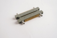 Connecteur de planche de montage traversant HENGYU MIL-CRM222-030-241-5500, prise de positionnement, contact en cuivre doré, fournisseur