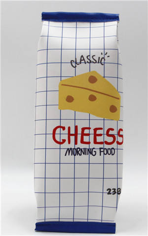 เค้กตัวอักษรสีขาว