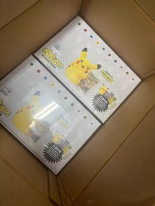 Ensemble peluche et boîte mystère de cartes Pokémon TCG « Cheek Rub » avec peluche magnétique, carte foil artistique exclusive et boosters - Product Image 6