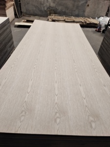 Đen <span class=keywords><strong>HDF</strong></span> 12mm 15mm 18mm tự nhiên màu đỏ sồi thông đen wanlnut Veneer MDF Bảng điều chỉnh tấm đồng bằng nguyên ván MDF cho tủ - Product Image 2