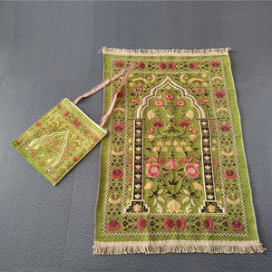 Tapis de prière islamique doux portable et abordable pour enfants Tapis de prière musulman 70x110cm au prix d'usine - Product Image 1