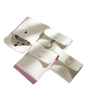 Sacs à bijoux en velours avec bouton pression personnalisé 7*7cm, sacs cadeaux de luxe pour petits bijoux, vente chaude, pochettes à bijoux en microfibre en stock - Product Image 4