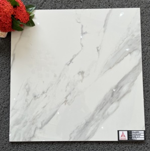 Piastrelle in Ceramica Effetto Marmo Bianco <span class=keywords><strong>Carrara</strong></span> Lucido 24x24, Design Moderno per Pavimenti Domestici, Funzione Mattone Refrattario, Prezzo Conveniente - Product Image 2