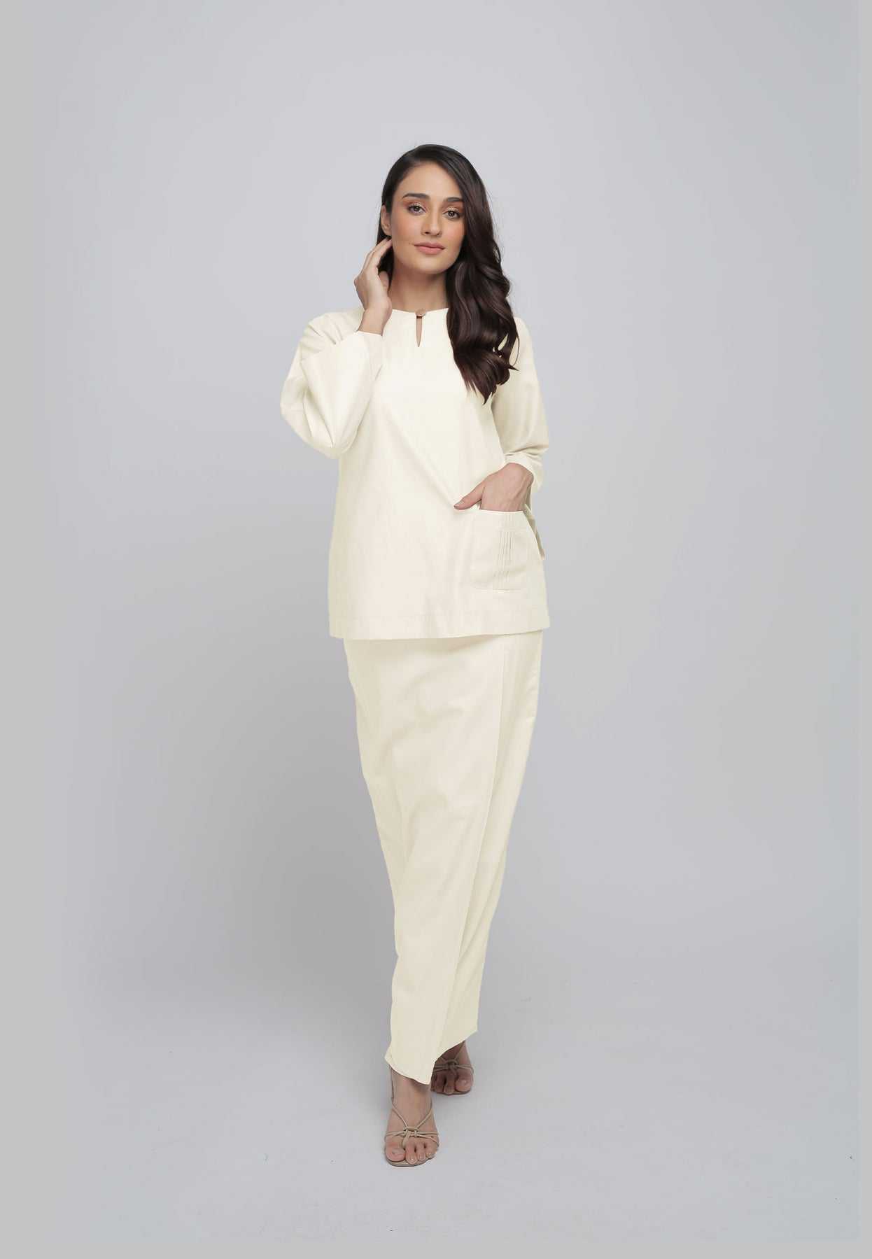 สีเหลือง