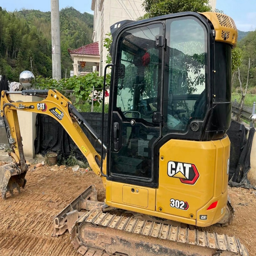 Второй ручной мини-экскаватор CAT302 CAT302.5 CAT303 гидравлический гусеничный мини 2,5 тонны 3 тонны 3,5 тонны подержанная техника