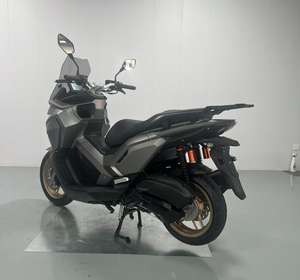 มอเตอร์ไซค์ ADV 180 ซีซี รุ่นทันสมัย ความเร็วสูงสุด 105 กม./ชม. ระบบหั<span class=keywords><strong>ว</strong></span>ฉีด EFI เกียร์ CVT อัตโนมัติ ระบายค<span class=keywords><strong>ว</strong></span>ามร้อนด้<span class=keywords><strong>ว</strong></span>ยอากาศ <span class=keywords><strong>ราคา</strong></span>ประหยัด - Product Image 6